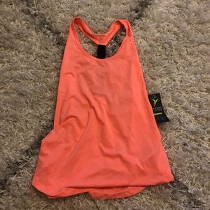 🐬Old Navy Coral Athletic Tank Top